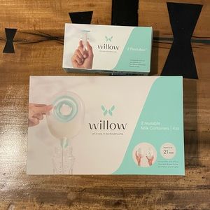 21mm milk containers and flex tubes for Willow 3.0. Brand-new, unopened.